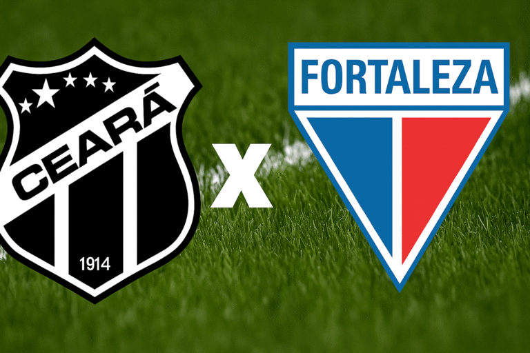 Escudos dos clubes Ceará e Fortaleza lado a lado sobre um gramado de futebol, com um "X" branco entre eles, simbolizando o Clássico Rei, principal confronto do futebol cearense.